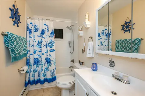 20 Hurstwood Road Shirley NY 11967