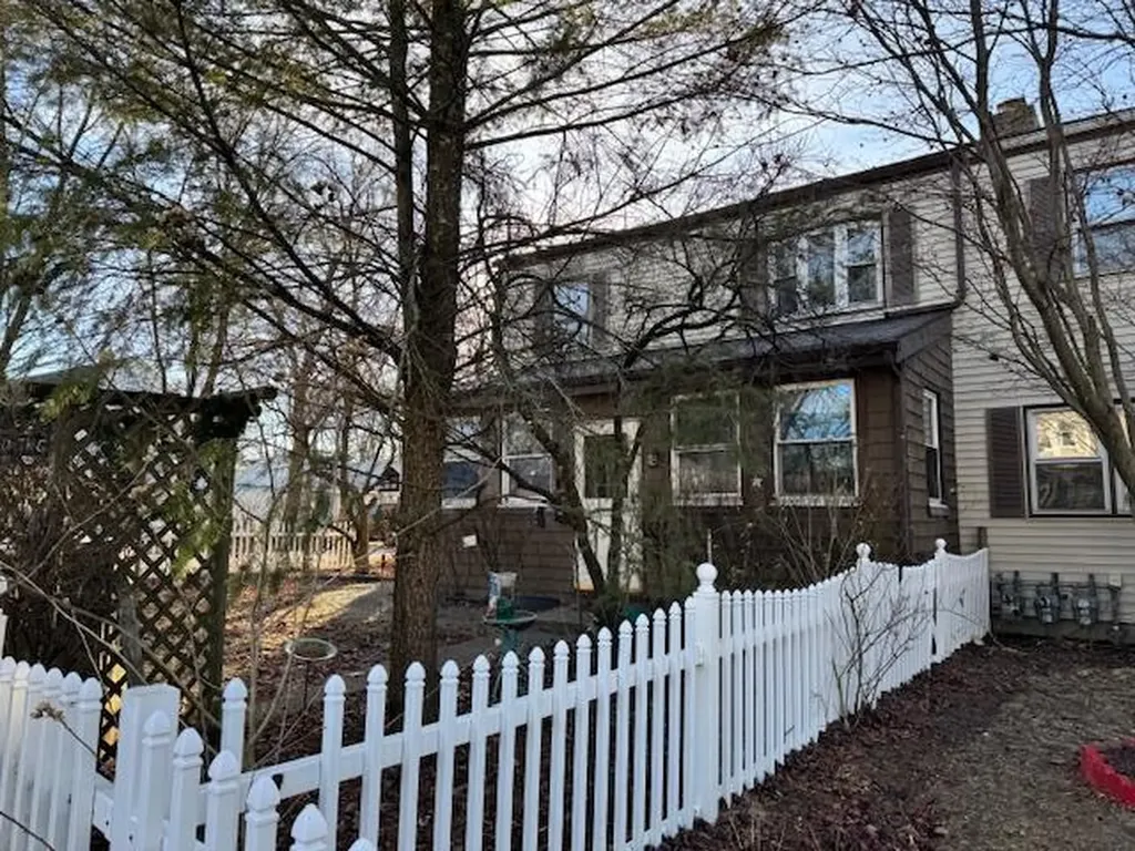 10 Vernon Terrace Poughkeepsie NY 12601