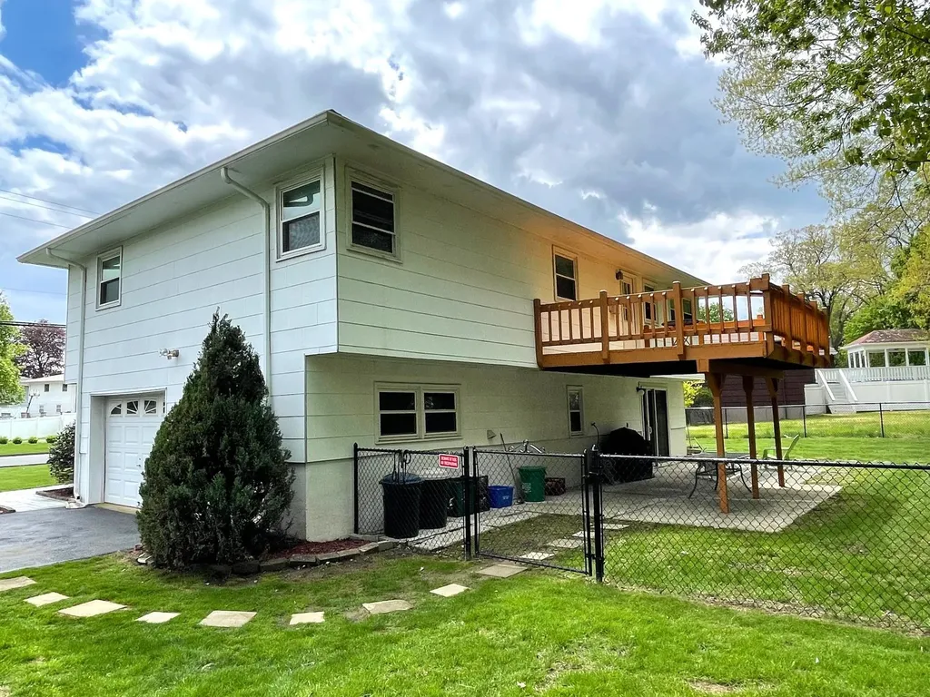 19 Lilburn Drive Stony Point NY 10980