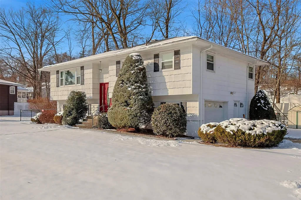 19 Lilburn Drive Stony Point NY 10980