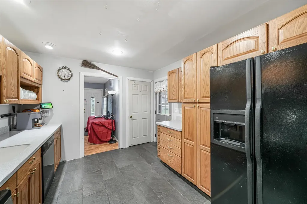 8 Ellison Drive New Windsor NY 12553