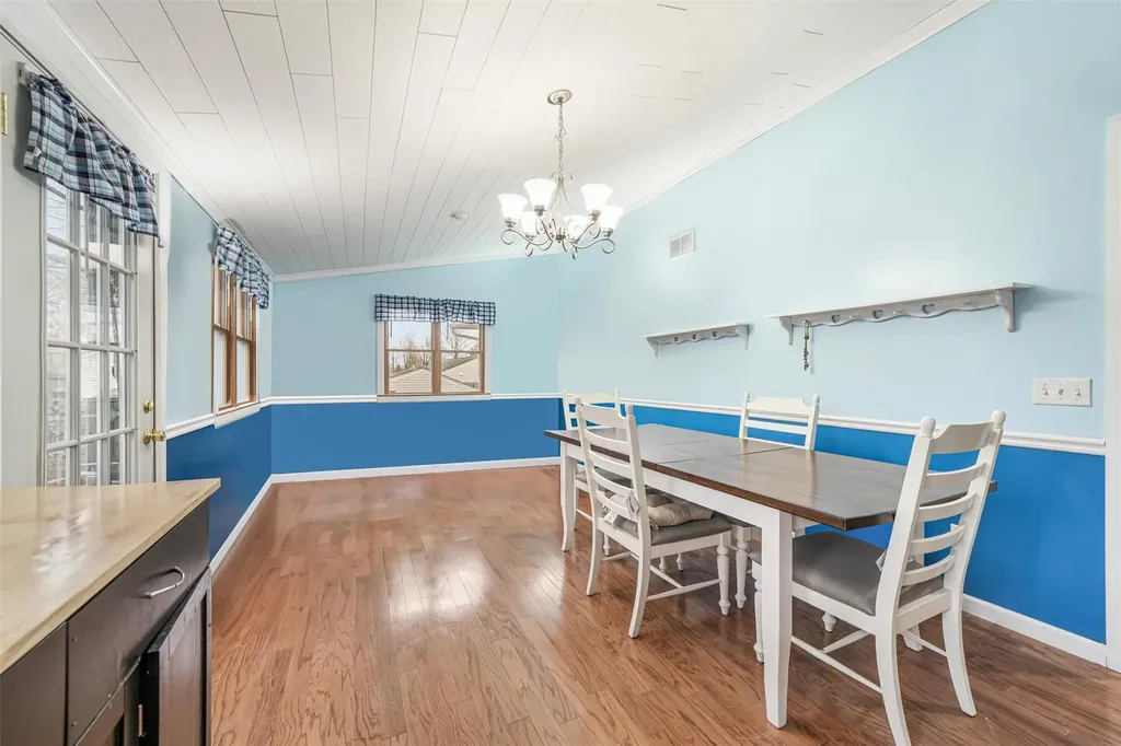 8 Ellison Drive New Windsor NY 12553