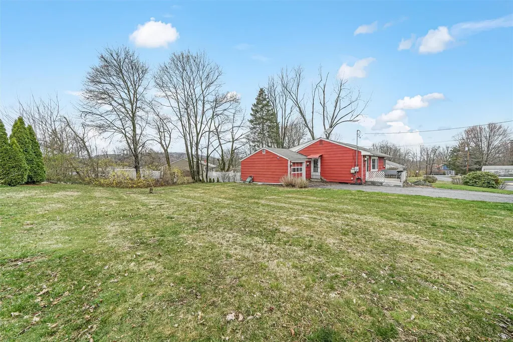8 Ellison Drive New Windsor NY 12553