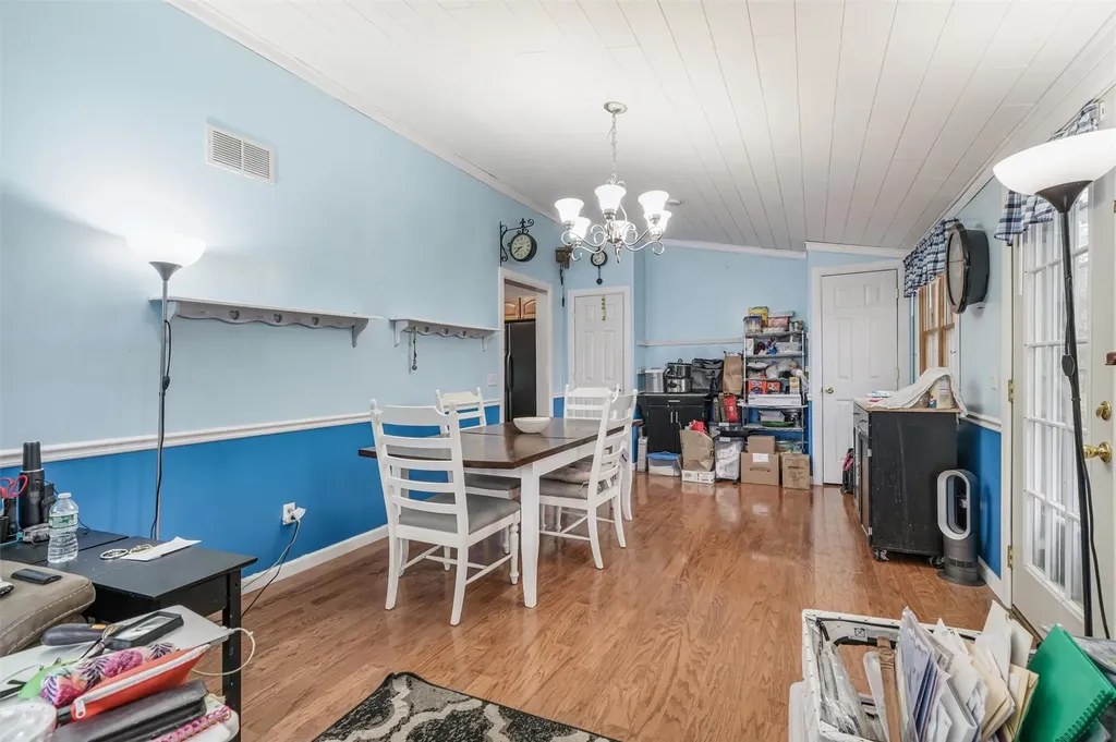 8 Ellison Drive New Windsor NY 12553