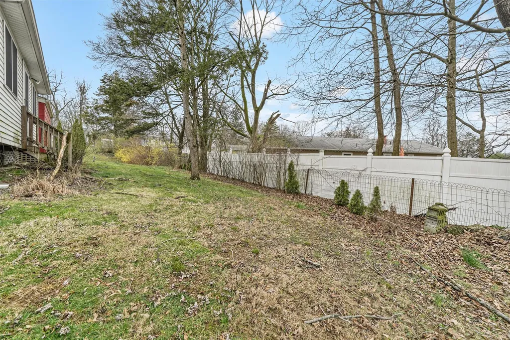 8 Ellison Drive New Windsor NY 12553