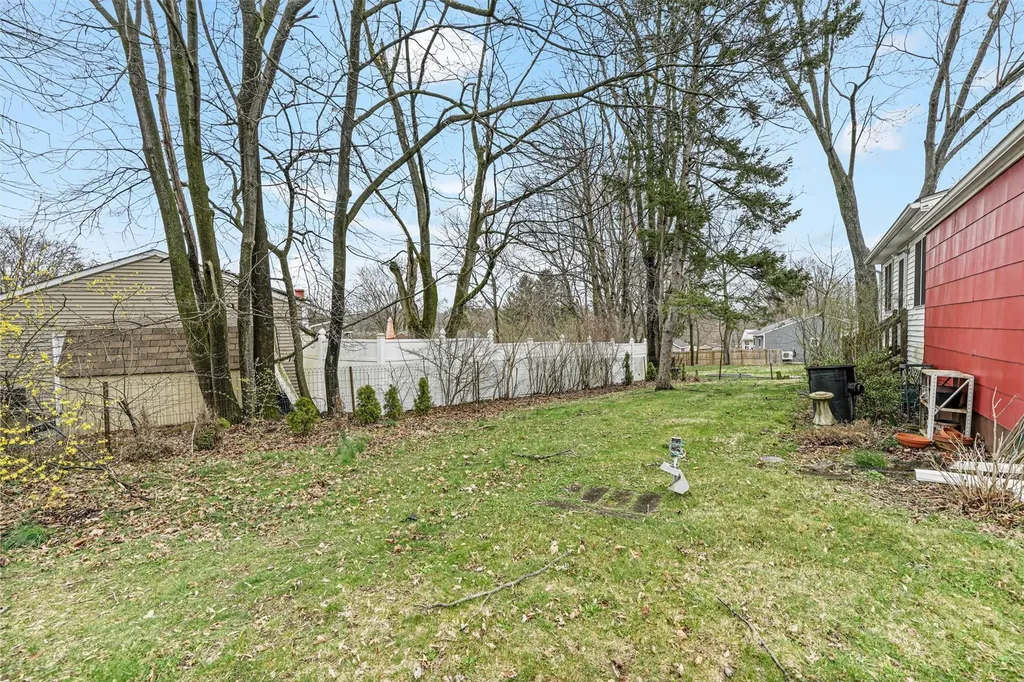 8 Ellison Drive New Windsor NY 12553