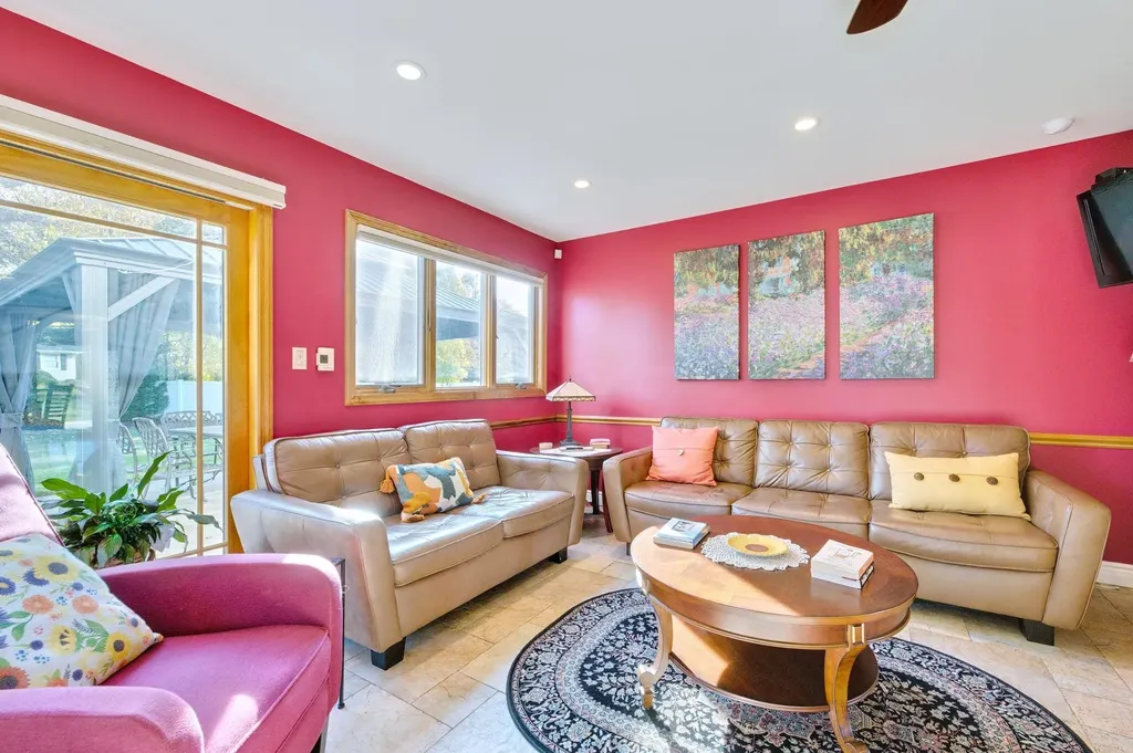 3 Candy Lane Commack NY 11725