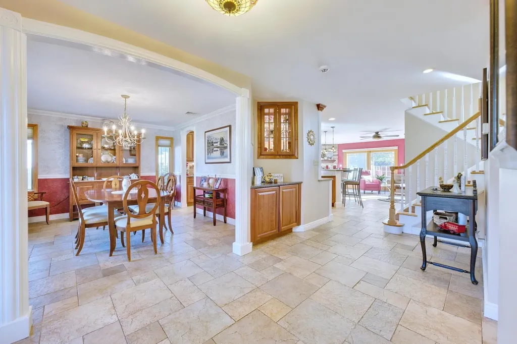 3 Candy Lane Commack NY 11725