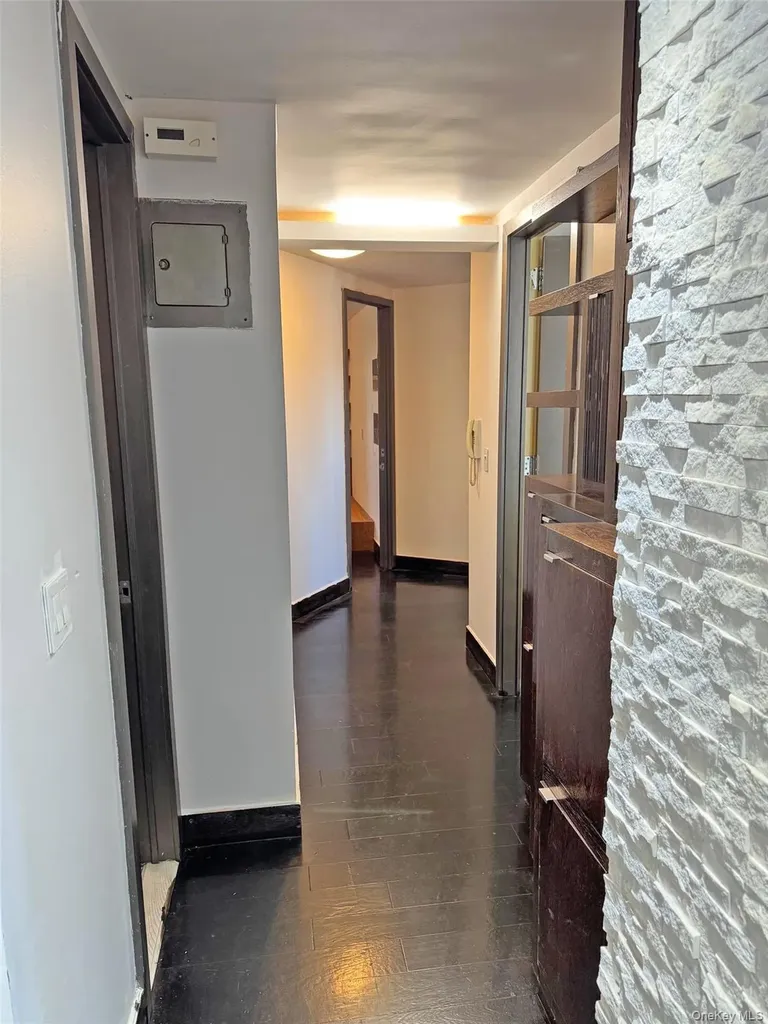 5700 Arlington Bronx NY 10471