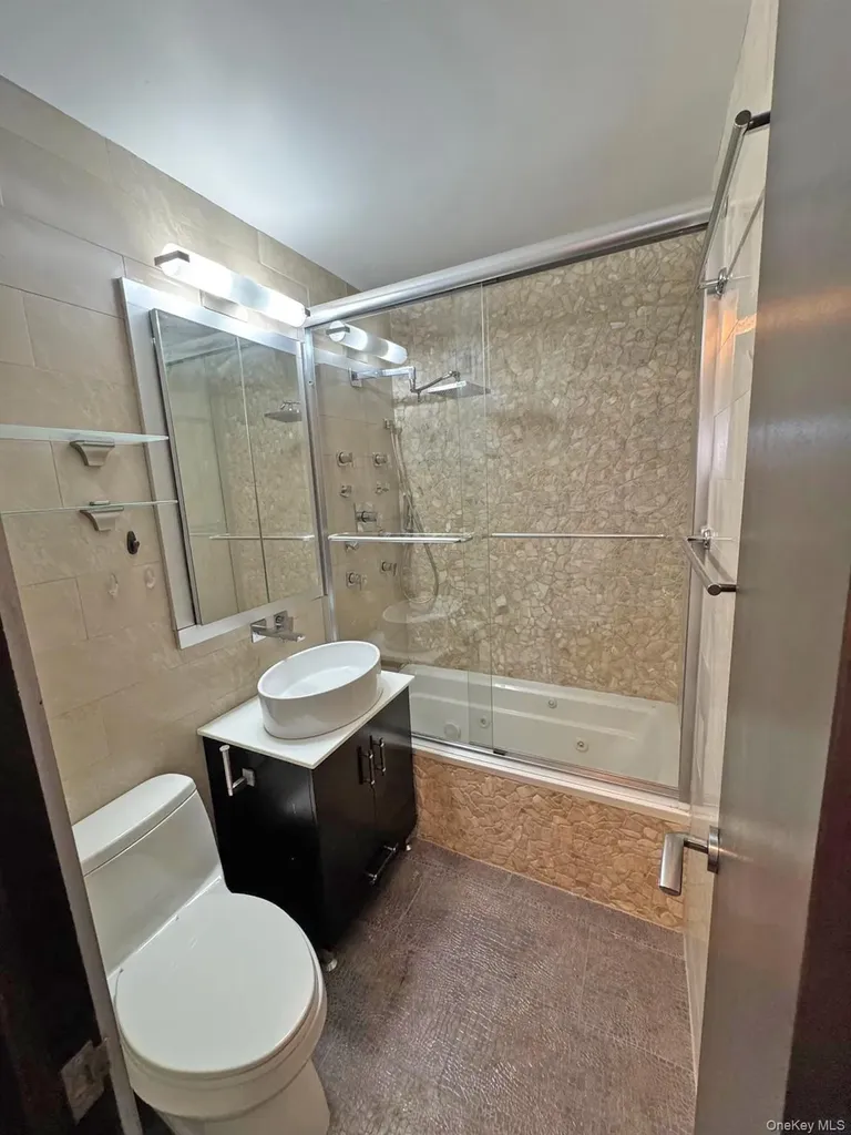 5700 Arlington Bronx NY 10471