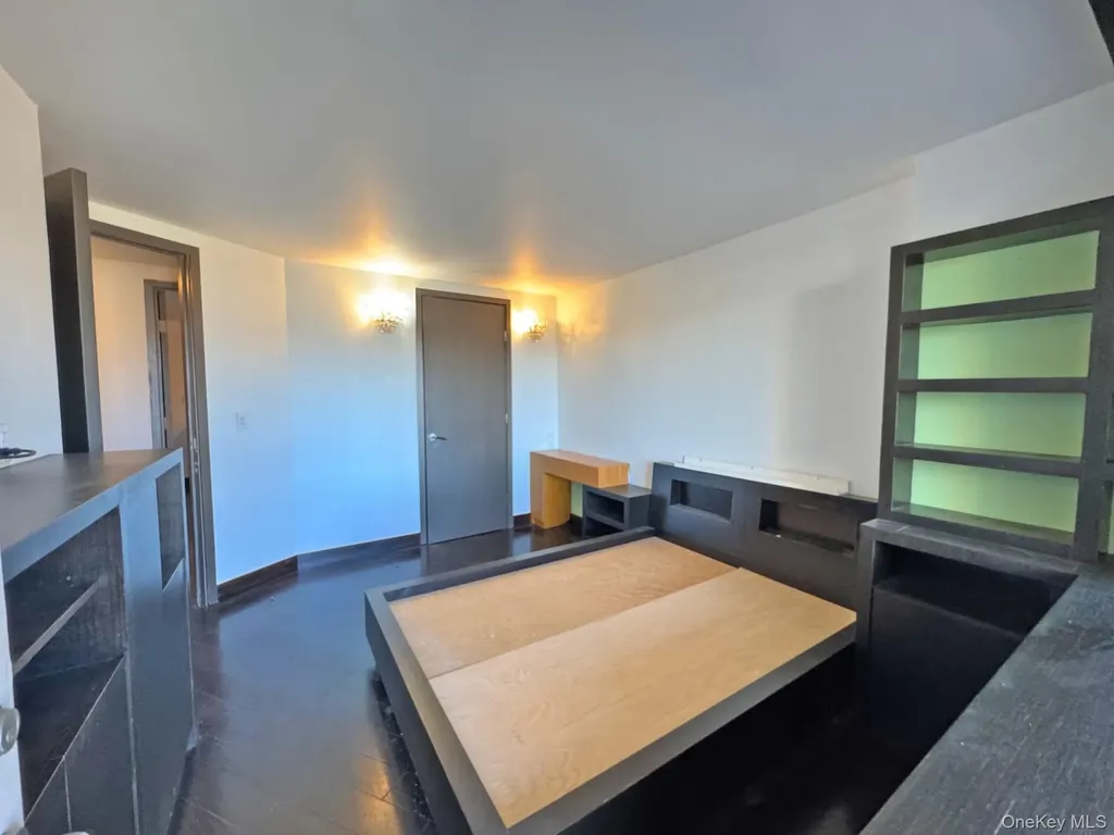 5700 Arlington Bronx NY 10471