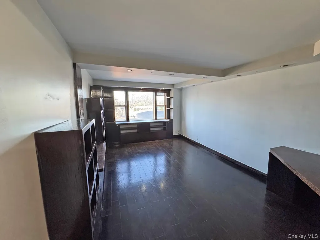 5700 Arlington Bronx NY 10471