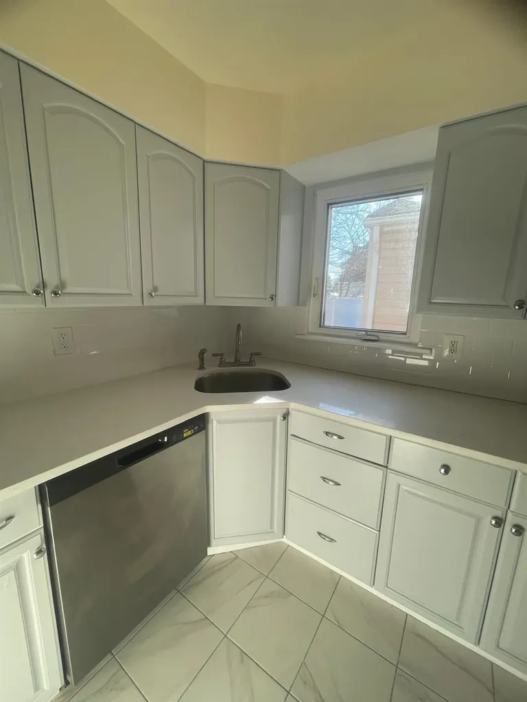 198 N 2nd Street Bethpage NY 11714