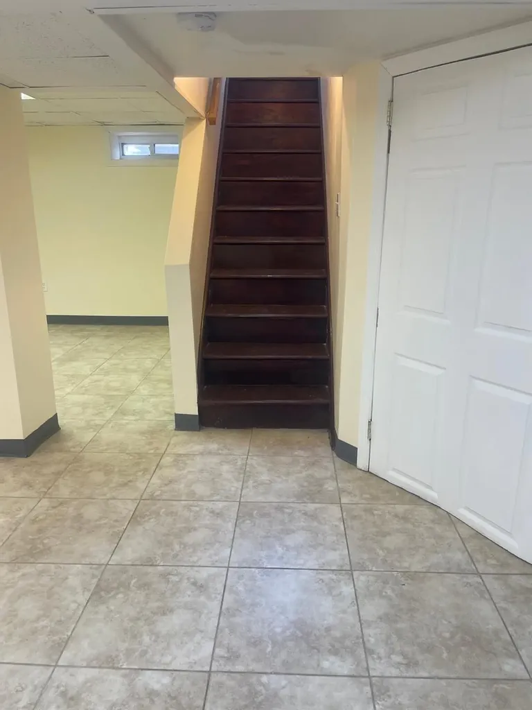 198 N 2nd Street Bethpage NY 11714