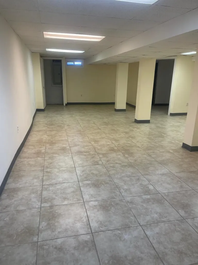 198 N 2nd Street Bethpage NY 11714
