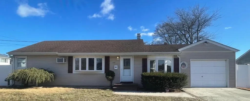 198 N 2nd Street Bethpage NY 11714