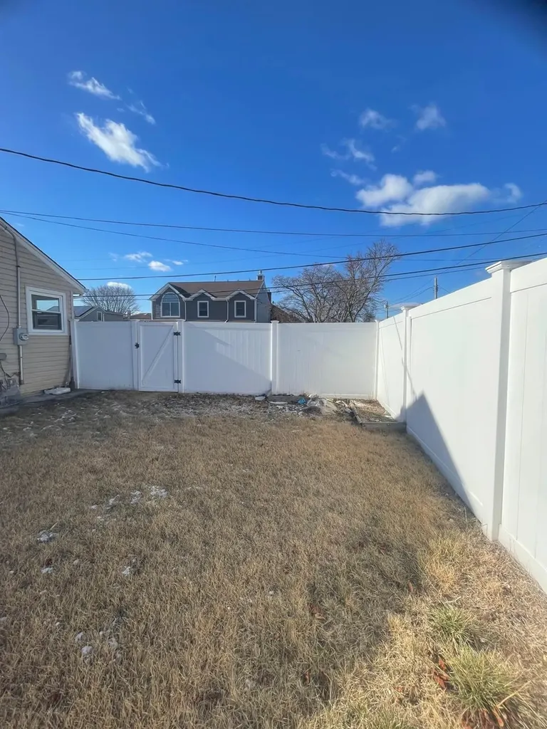198 N 2nd Street Bethpage NY 11714