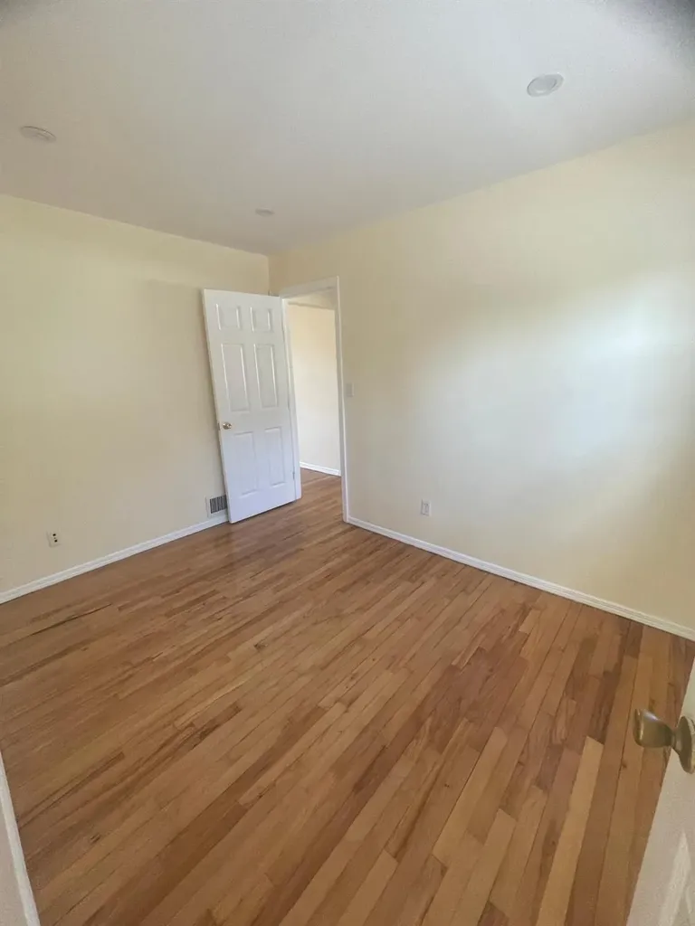 198 N 2nd Street Bethpage NY 11714
