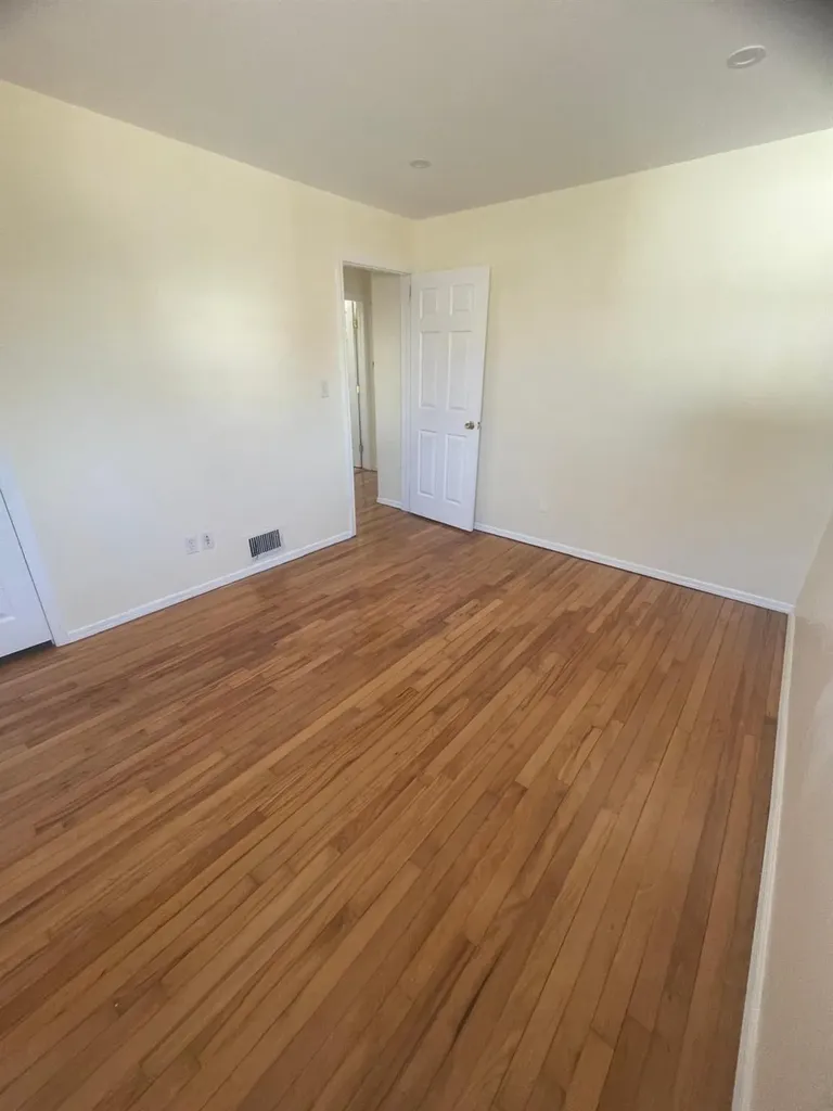 198 N 2nd Street Bethpage NY 11714