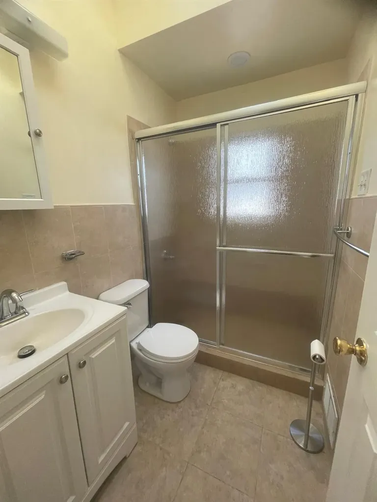 198 N 2nd Street Bethpage NY 11714