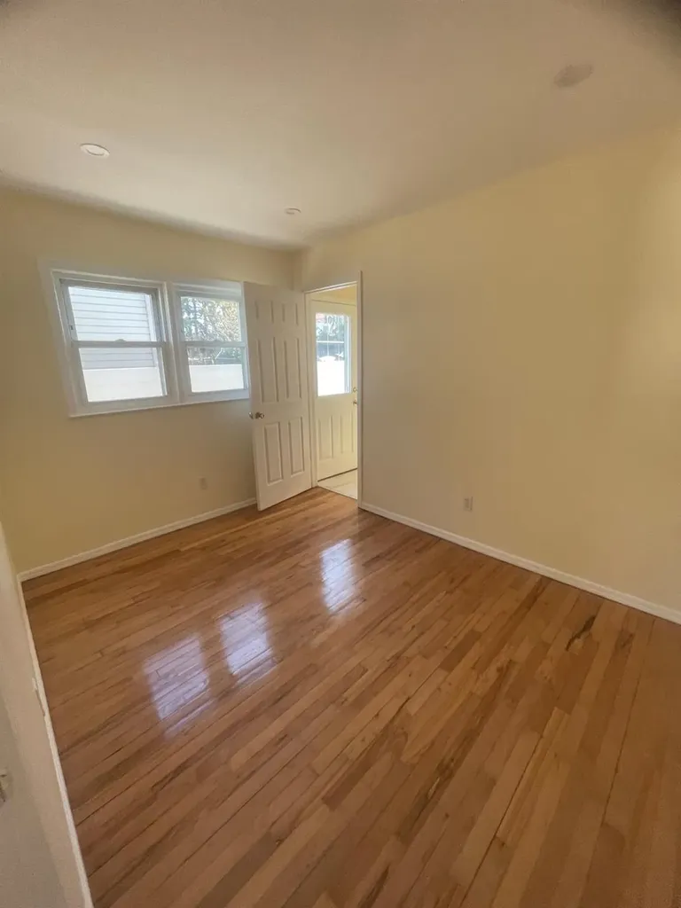 198 N 2nd Street Bethpage NY 11714