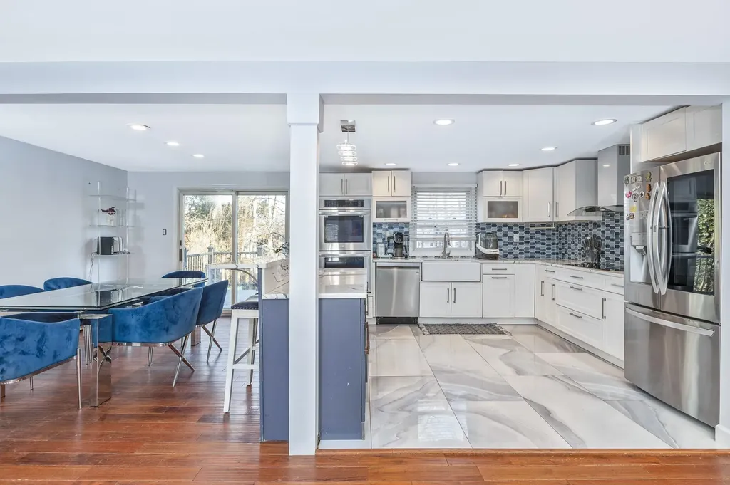 41 Wedgewood Drive Coram NY 11727