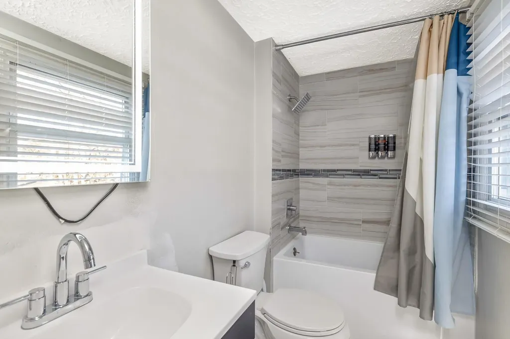 41 Wedgewood Drive Coram NY 11727