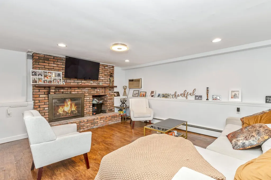 41 Wedgewood Drive Coram NY 11727