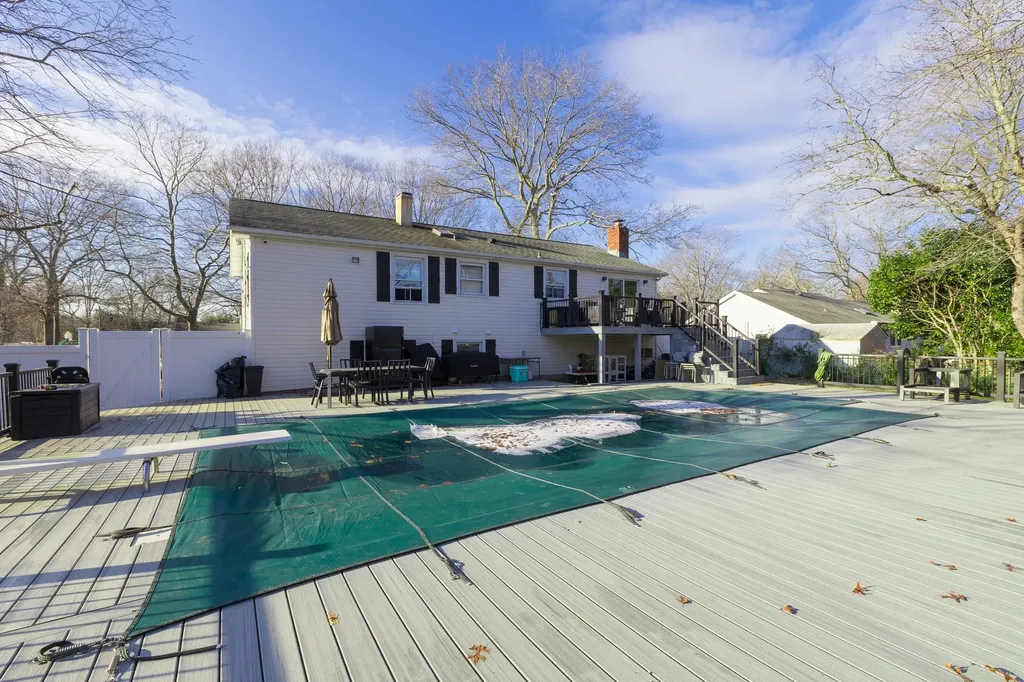 41 Wedgewood Drive Coram NY 11727