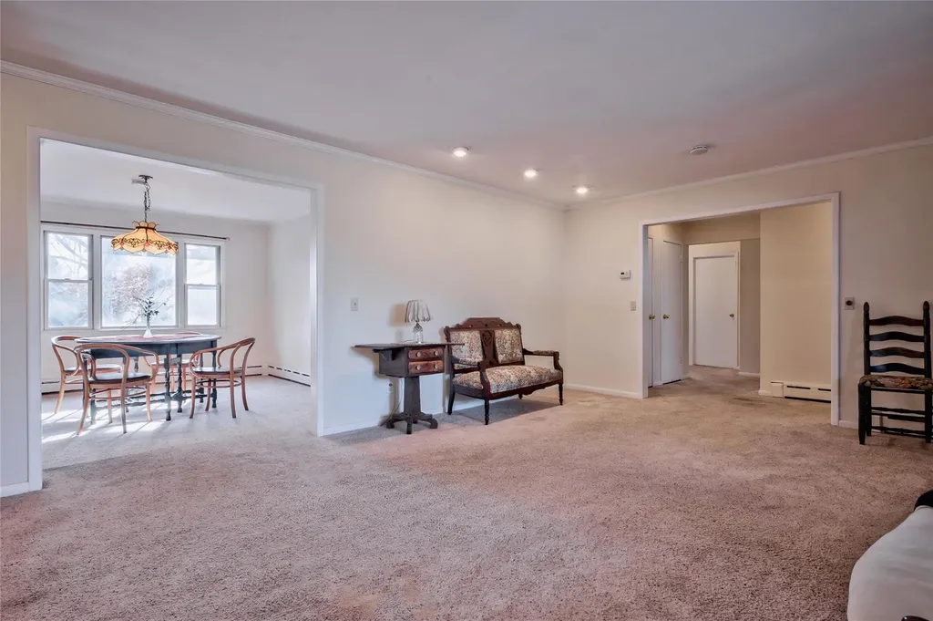19 Hewitt Drive Northport NY 11768
