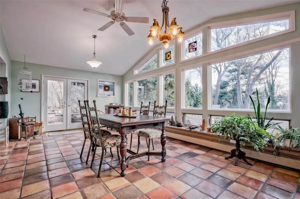 19 Hewitt Drive Northport NY 11768