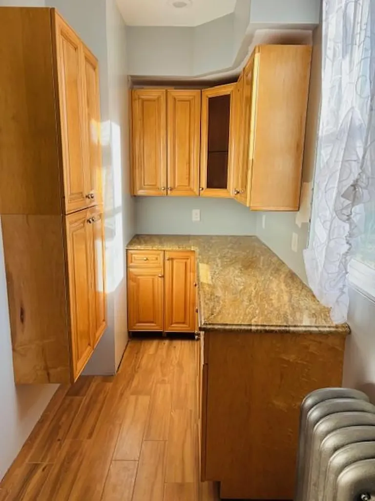 21 Dean Place Poughkeepsie NY 12601