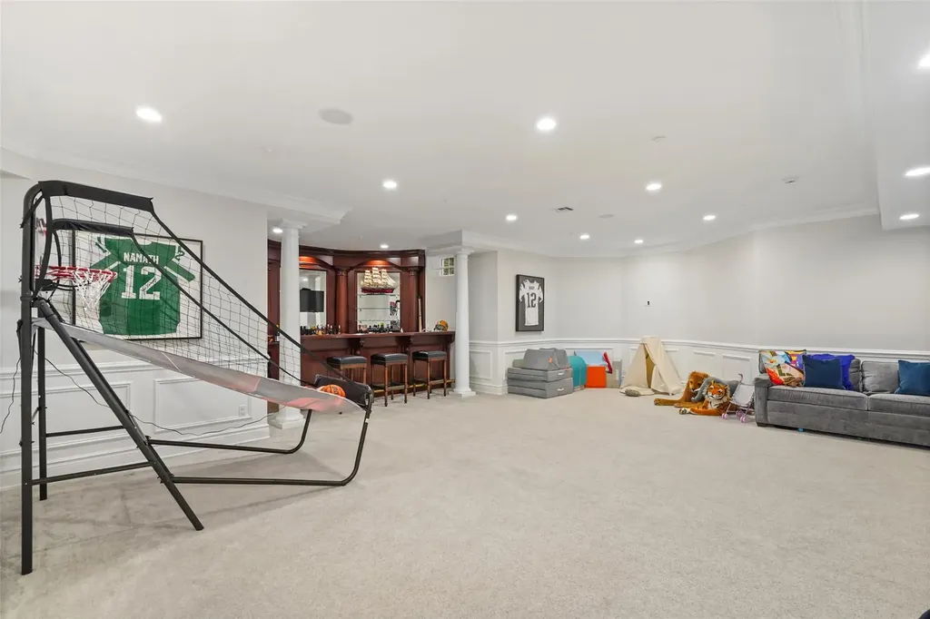 41 Hillandale Road Rye Brook NY 10573