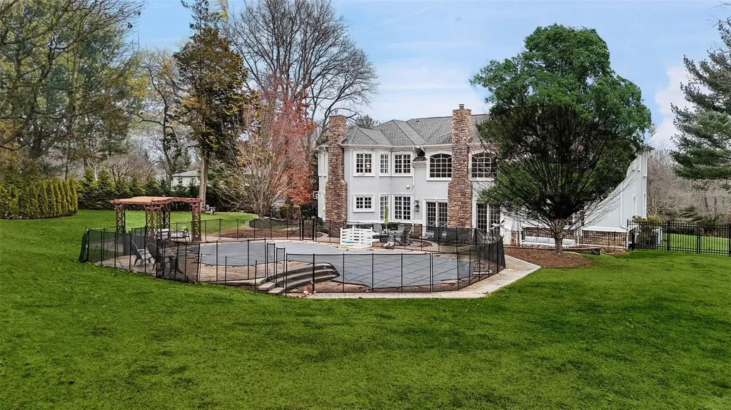 41 Hillandale Road Rye Brook NY 10573
