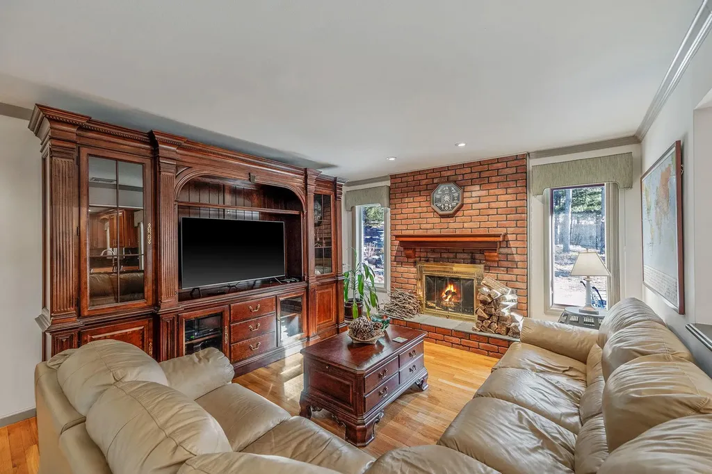 19 Burham Drive Smithtown NY 11787