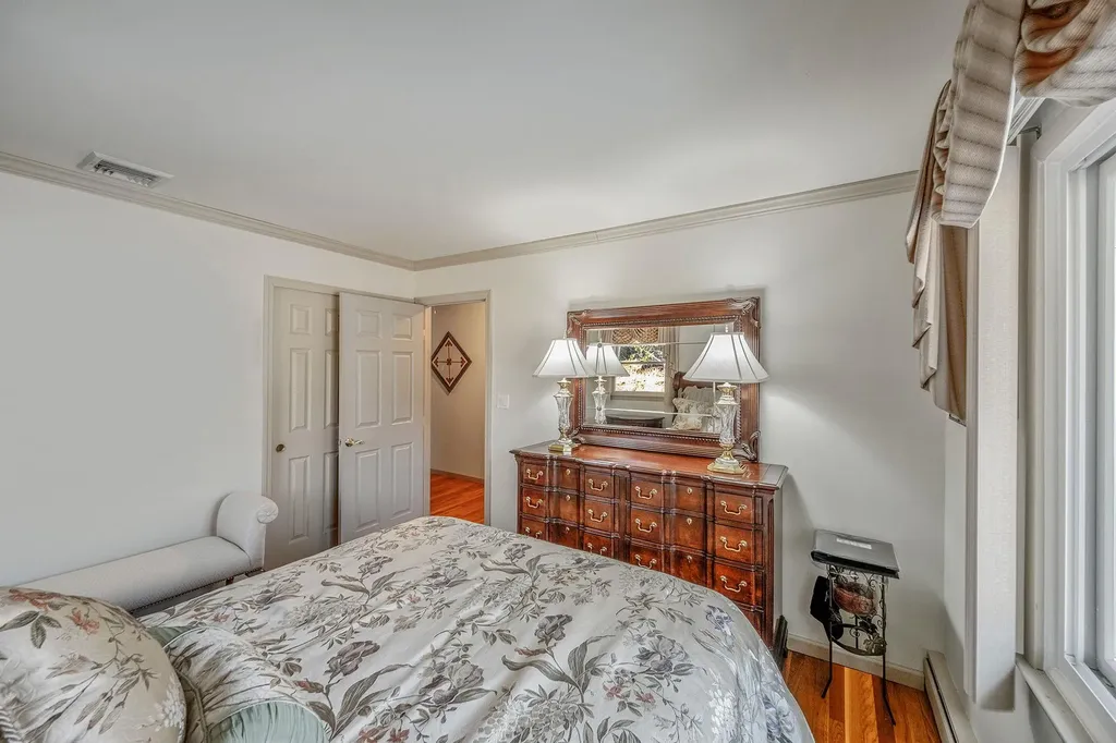19 Burham Drive Smithtown NY 11787