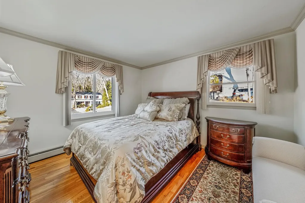 19 Burham Drive Smithtown NY 11787
