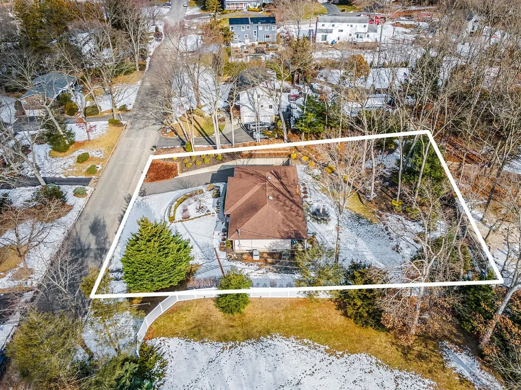 19 Burham Drive Smithtown NY 11787