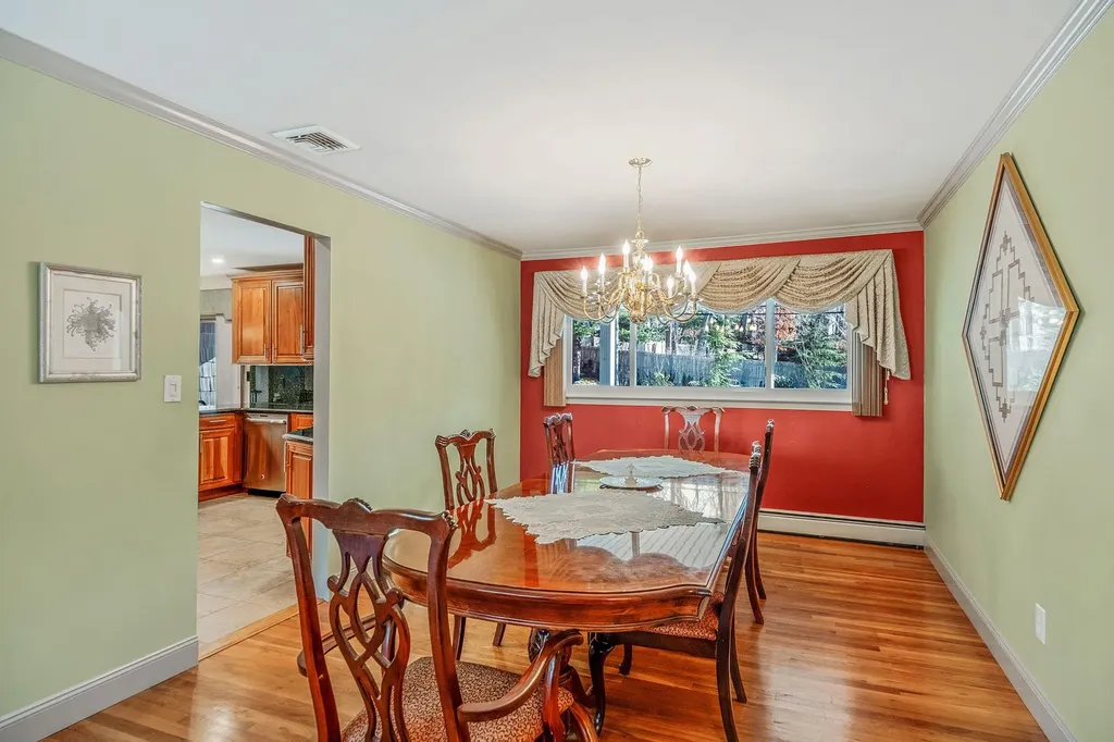 19 Burham Drive Smithtown NY 11787