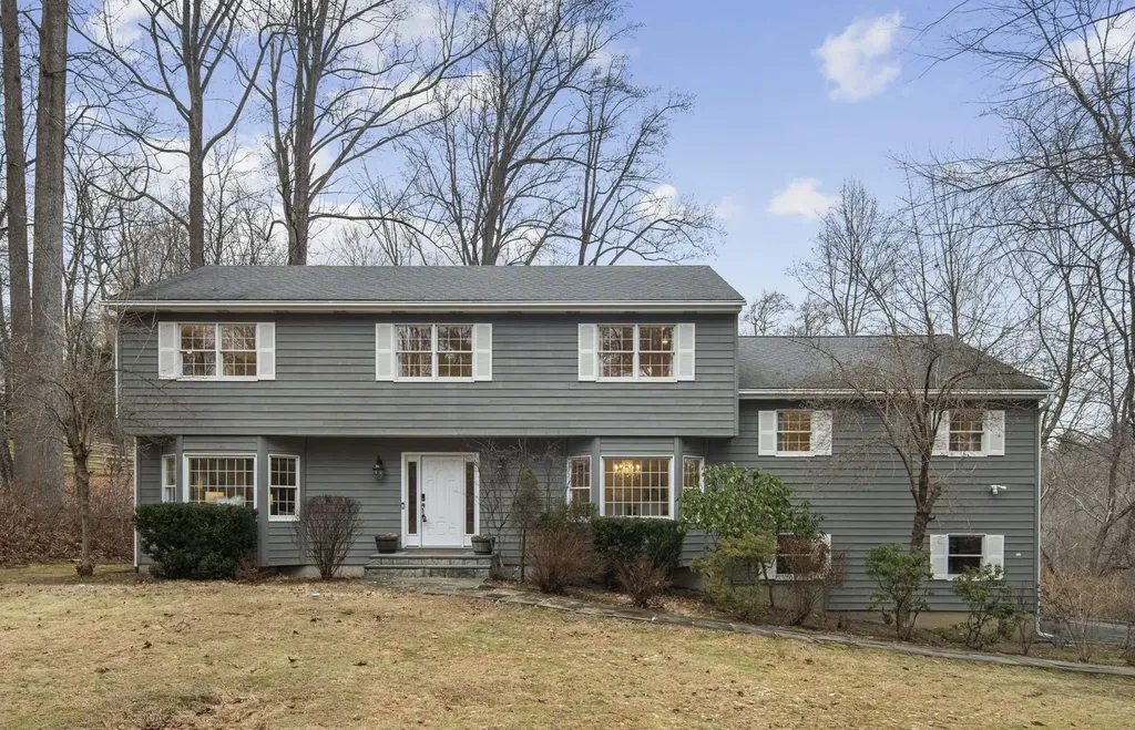 83 Indian Hill Road Mount Kisco NY 10549