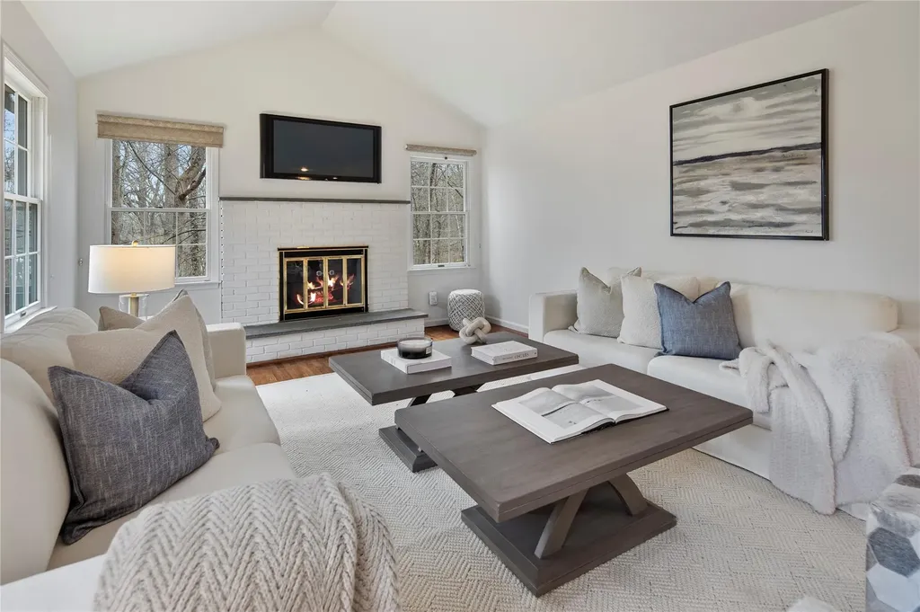 83 Indian Hill Road Mount Kisco NY 10549