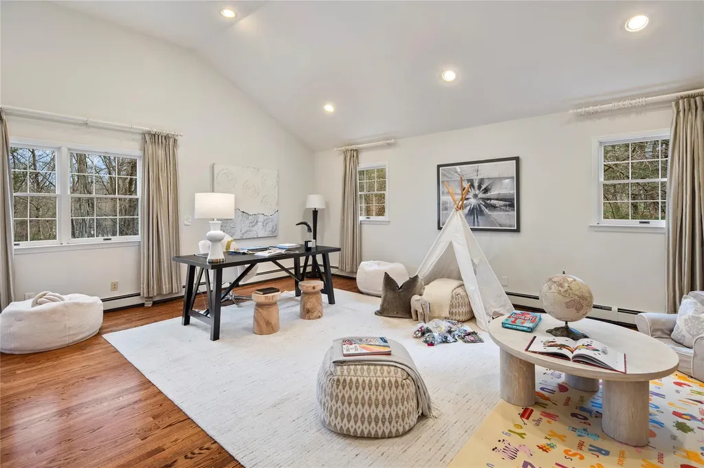 83 Indian Hill Road Mount Kisco NY 10549