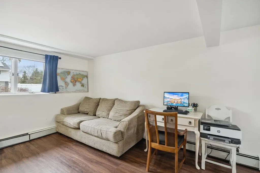 15 Richard Lane Syosset NY 11791