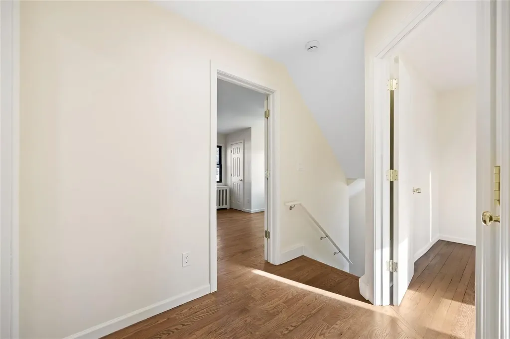 54 Iden Avenue Pelham NY 10803