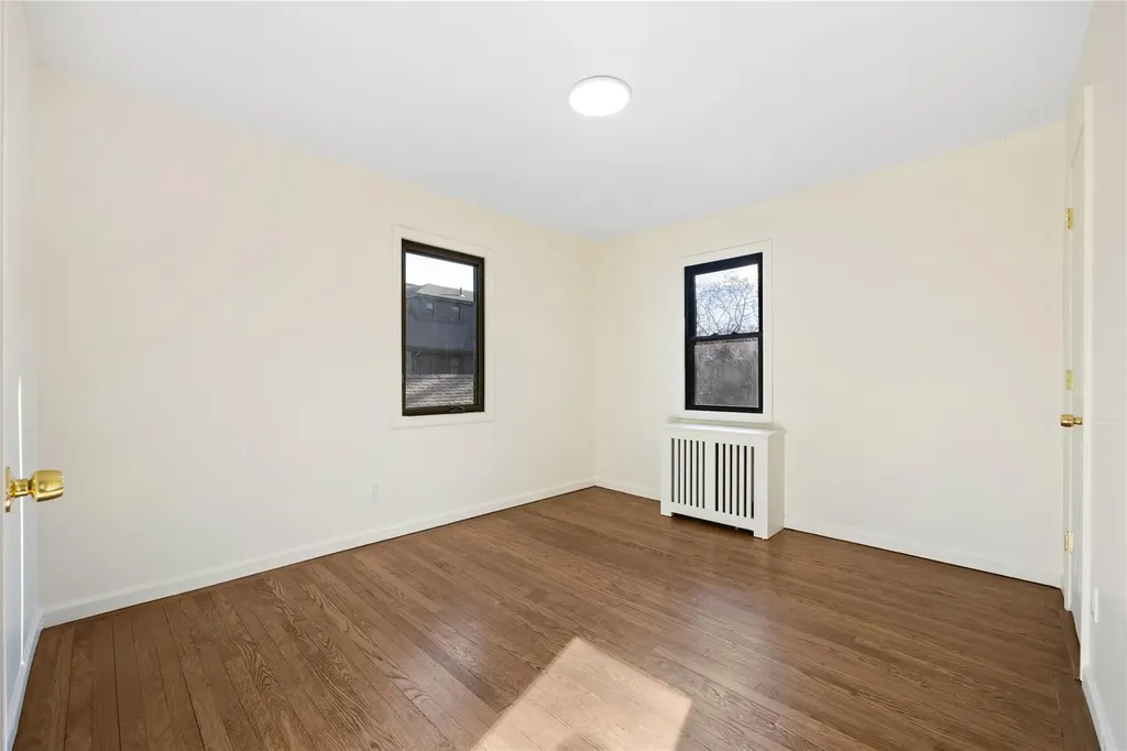 54 Iden Avenue Pelham NY 10803