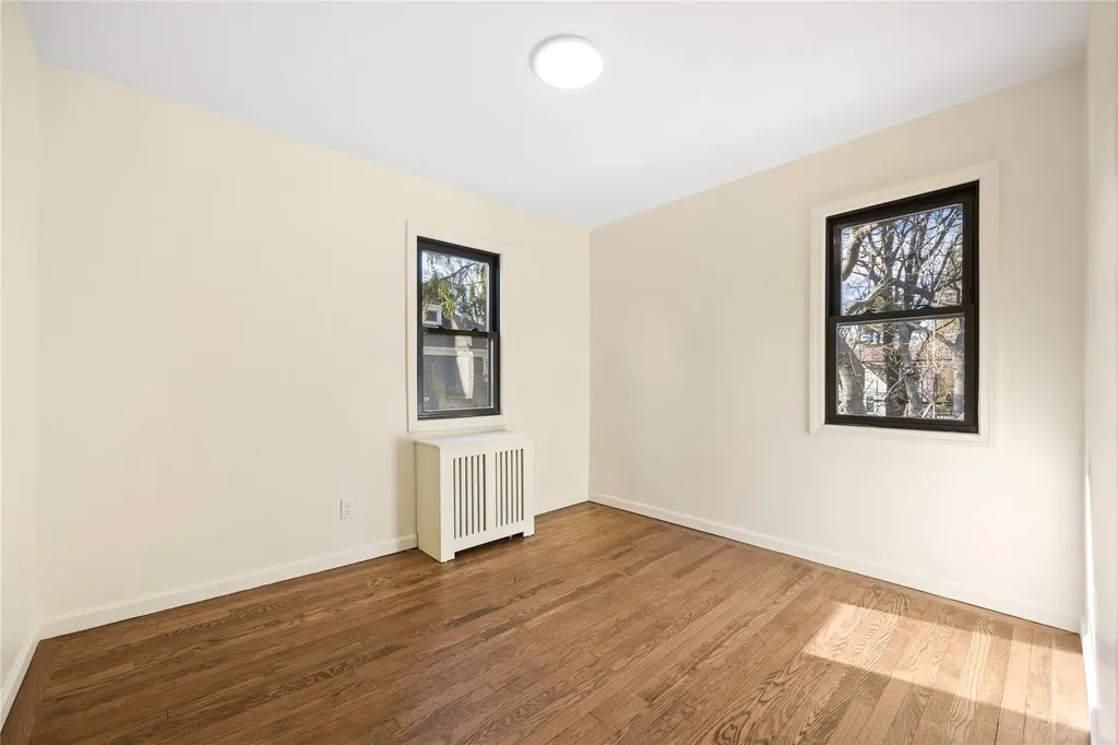 54 Iden Avenue Pelham NY 10803