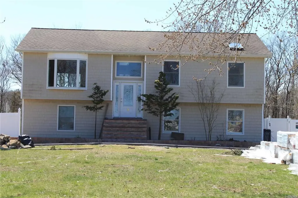 3 Pinetree Court Commack NY 11725