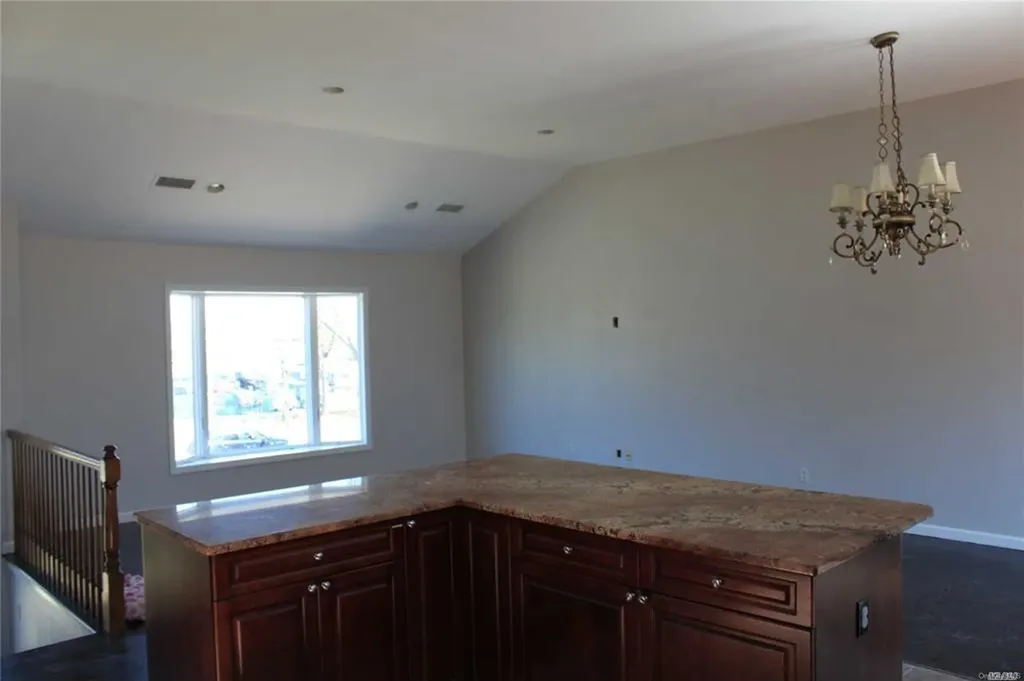 3 Pinetree Court Commack NY 11725