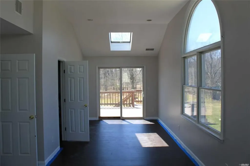 3 Pinetree Court Commack NY 11725