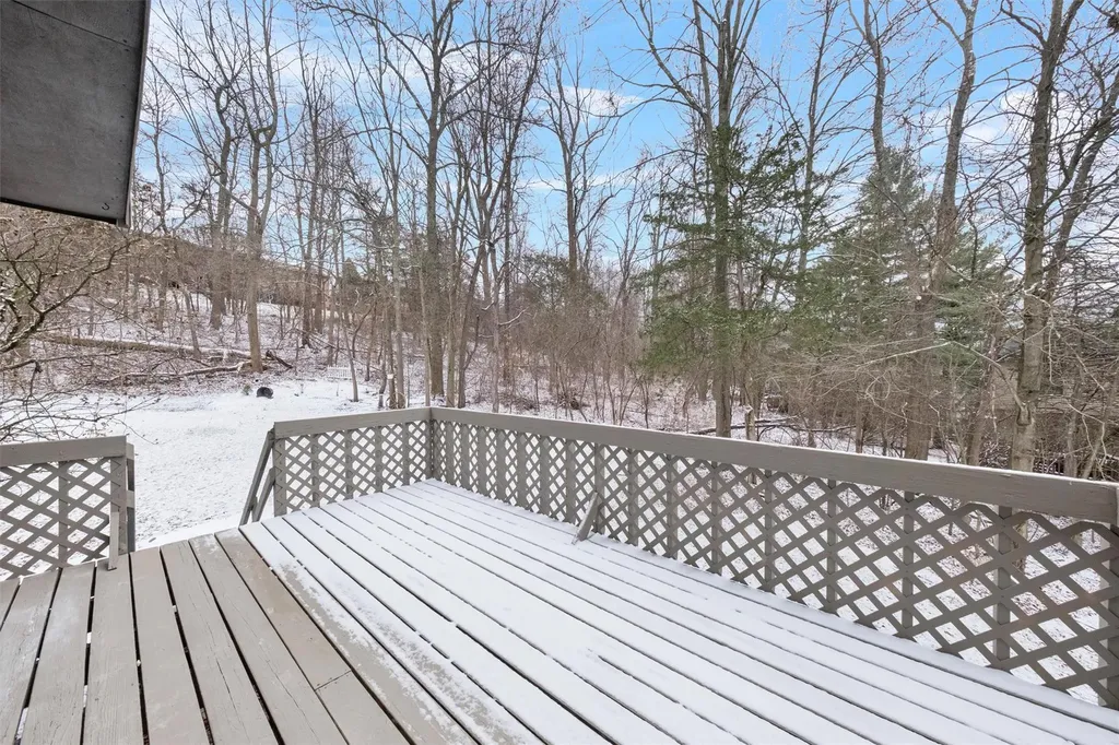 17 Laurel Court Fishkill NY 12524